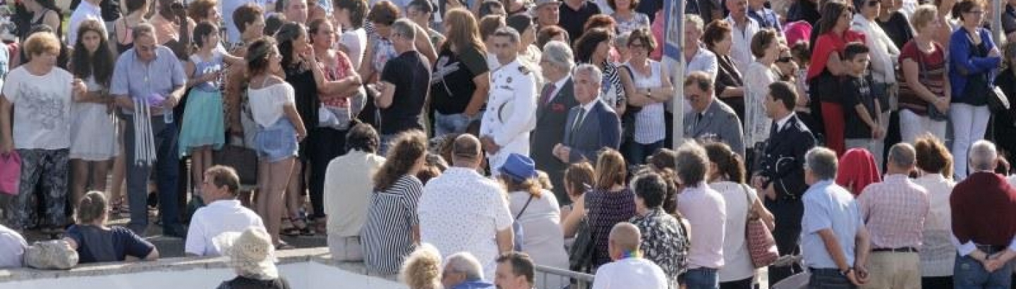 Senhora d'Assunção homenageada por milhares