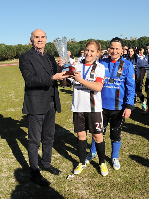 Amorim vence taça da Póvoa