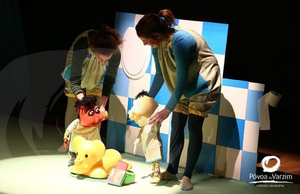 Teatrices em família animaram manhã de domingo