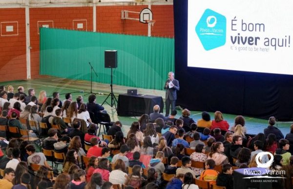 "Tenho vergonha desta escola. Mas, finalmente, tudo vai mudar"