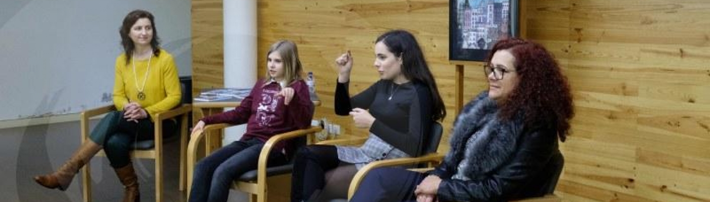 Uma jovem escritora e uma jovem ilustradora foram as personagens principais da atividade “Marés de leitura”