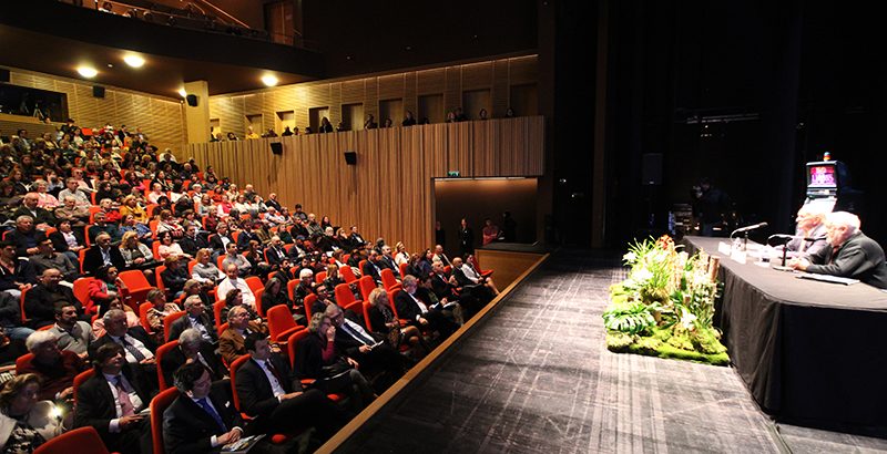 Conferência de Abertura 25