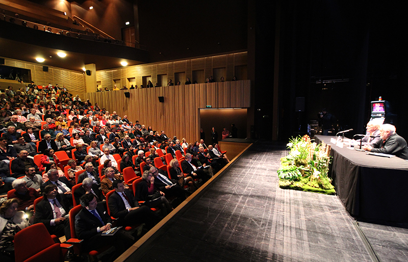 Conferência de Abertura 25