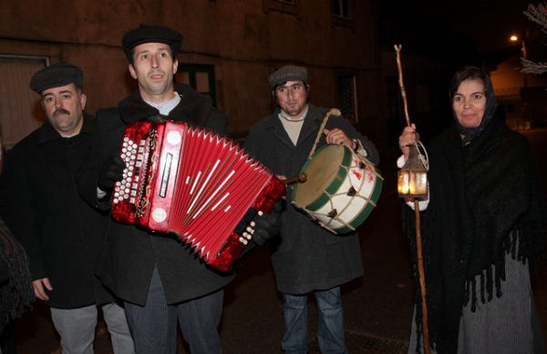 Grupo "Os Camponeses de Navais"