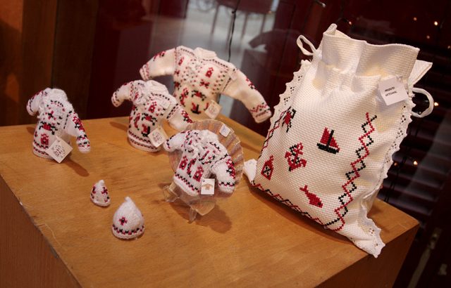 Exposição Colectiva de Artesanato, no Posto de Turismo 21