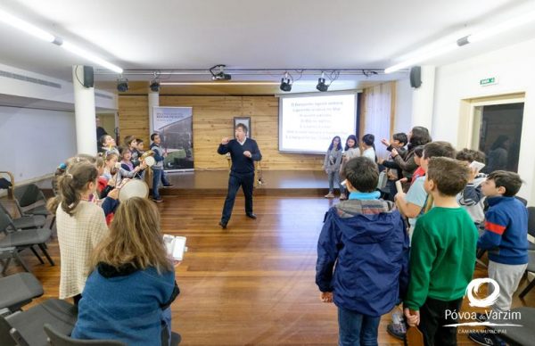 Sessão "A Música e os Sons do Mar" por José Abel Carriço