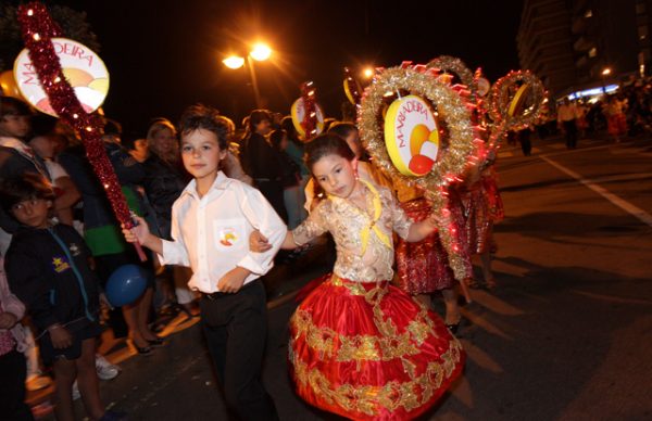 Desfile Nocturno das Rusgas