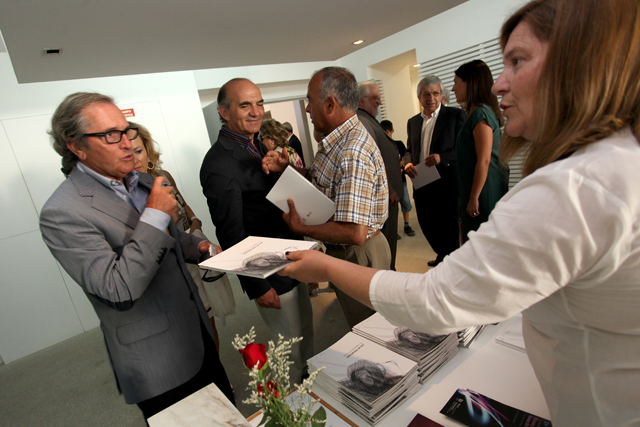 Inauguração da Exposição de Júlio Resende 18