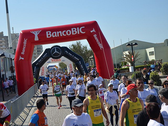 Áreas de atividade - Desporto - 2012/2013 - 4ª corrida e caminhada Liberty Seguros