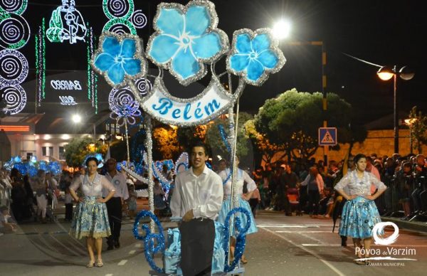 Desfile Noturno das Rusgas