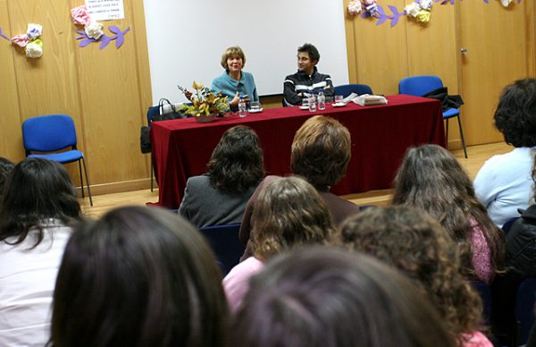 Encontro de Eucanãa Ferraz e Lídia Jorge com alunos da Escola EB 2/3 Dr Flávio Gonçalves