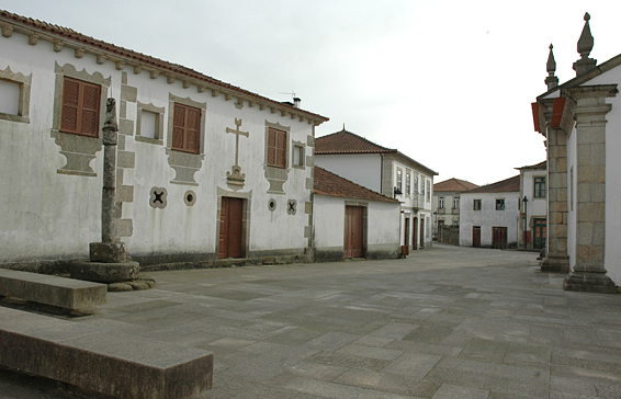 CAMINHOS DE HISTÓRIA E DE FÉ