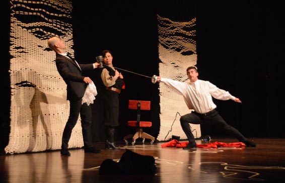 Festival de Teatro "É-Aqui-In-Ócio"