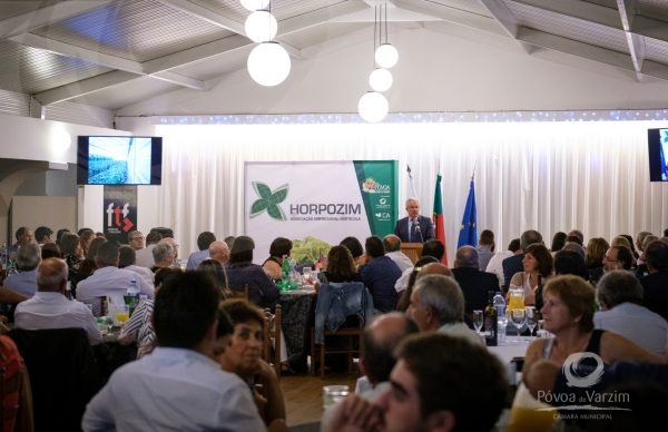 Horpozim festeja 32º aniversário