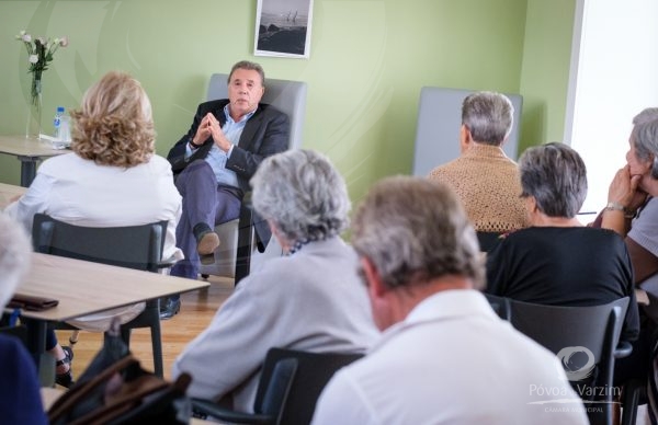 Macedo Vieira conversou com utentes do COL
