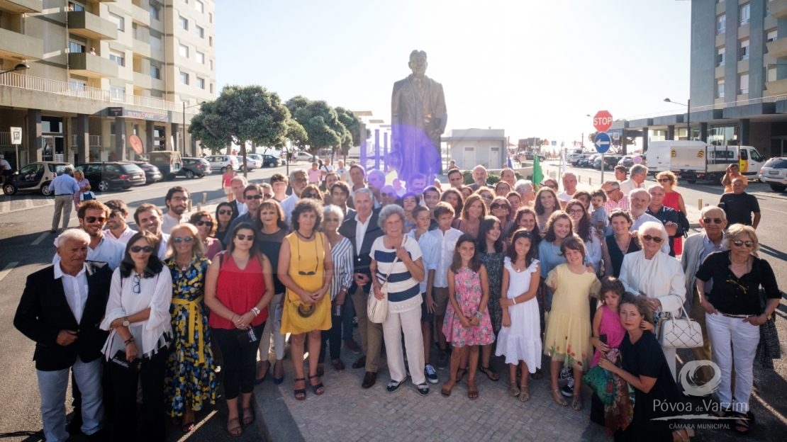 Inauguração do Monumento de Homenagem a António dos Santos Graça 19