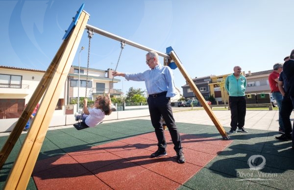 Parque Infantil de Regufe reabre para novas brincadeiras