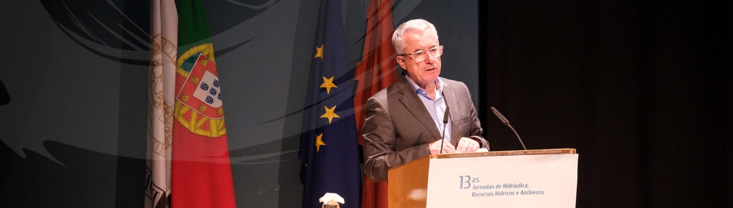 Presidente reitera a defesa das pessoas e clareza de critérios no novo POC