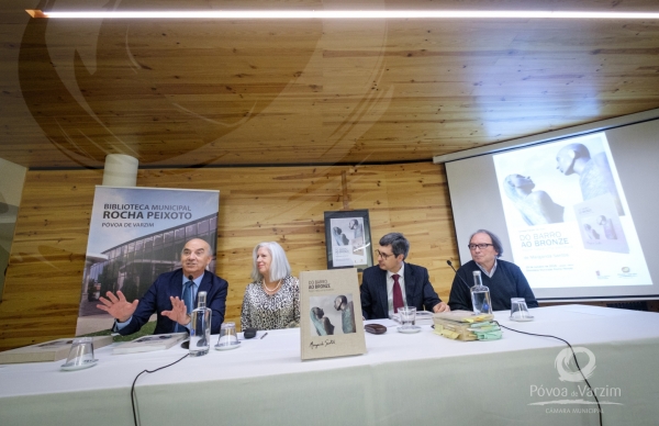 Livro sobre História da Escultura lançado na Biblioteca