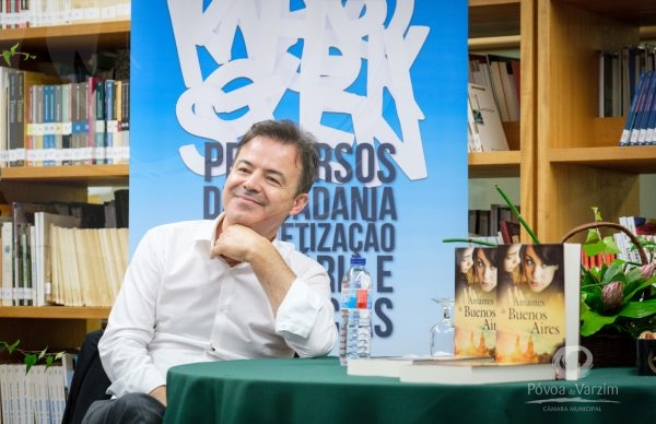 Escritor Alberto S. Santos apresentou Amantes de Buenos Aires