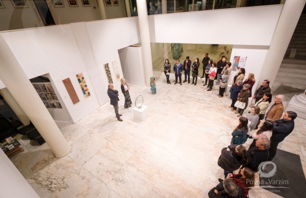 "Lixo" de pesca dá lugar a exposição