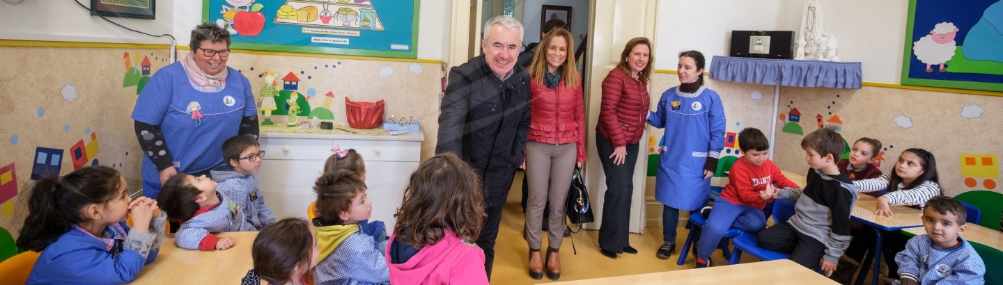 “A presença humana é o melhor que podemos dar”. Presidente visitou instituições.