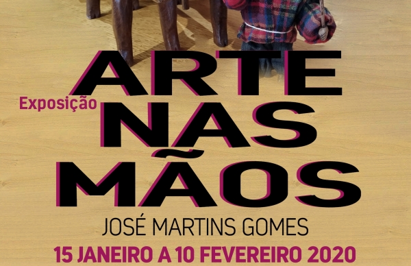 "Arte nas mãos": exposição de miniaturas em madeira