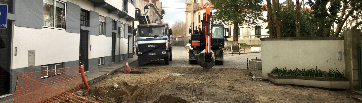 Requalificação do Bairro da Matriz: trabalhos na Rua Sr.ª do Monte