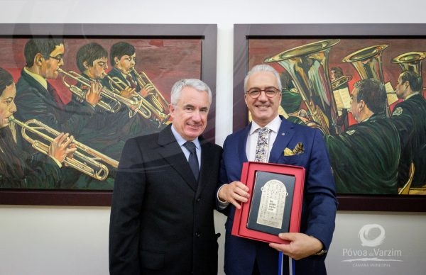 "Tons de Sons": exposição de pintura de Afonso Pinhão Ferreira