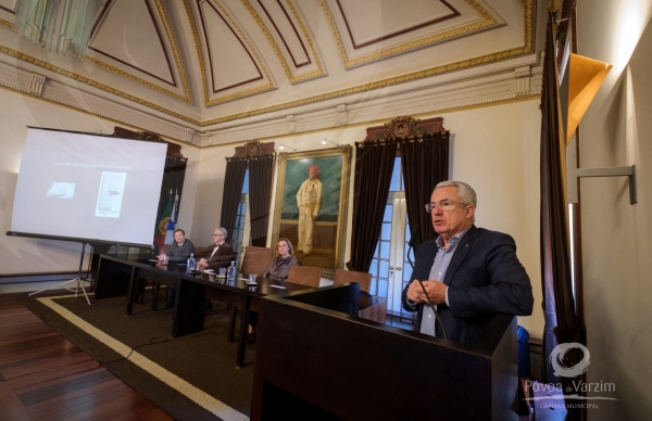 <em>O Cancro da Mama tem Cura!</em>: Município apoia 50% do valor do aparelho de mamografia de contraste. Ajude o nosso Hospital a conseguir o restante.