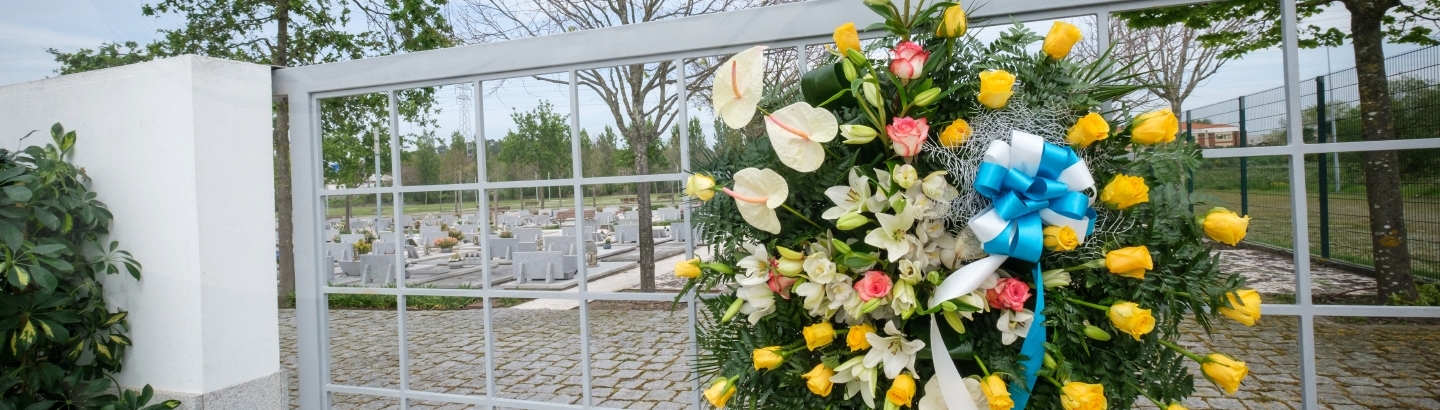 Cemitérios do concelho decorados em homenagem aos falecidos