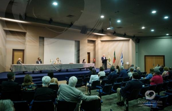 Teresa Castro Lopes à frente do Rotary