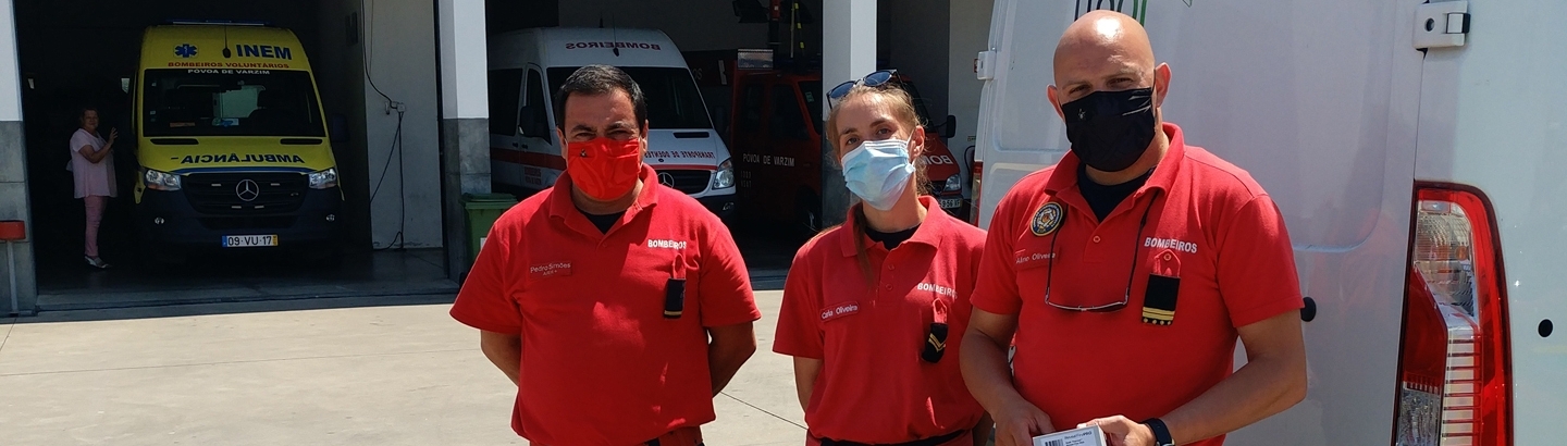Bombeiros da Póvoa recebem donativos resultantes da recolha seletiva Porta-a-Porta