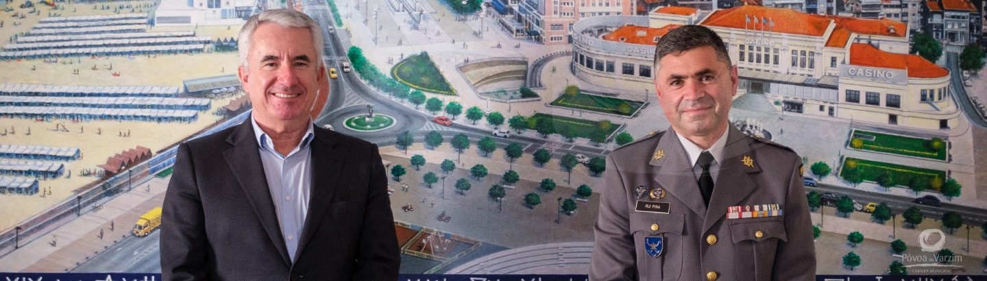 Presidente da Câmara recebe novo Comandante da Escola dos Serviços