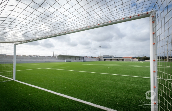 Campo de Futebol de Rates quase pronto: veja aqui o antes e o depois desta obra