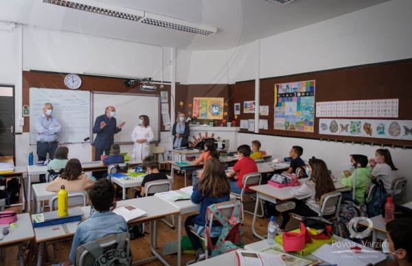 Distinguidos alunos participantes das “Olimpíadas da Cidadania e do Património”