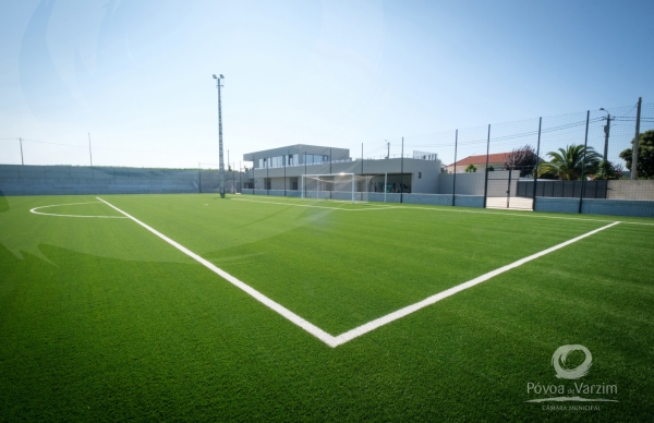 Campo de Futebol de São Pedro de Rates abre hoje ao público