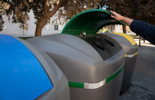 "Esteja atento! Prédios passam a ter recolha seletiva porta-a-porta"