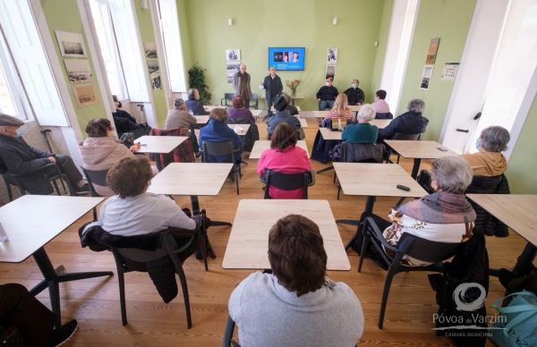 Utentes do Centro Ocupacional da Lapa “à descoberta” da Associação Capela Marta