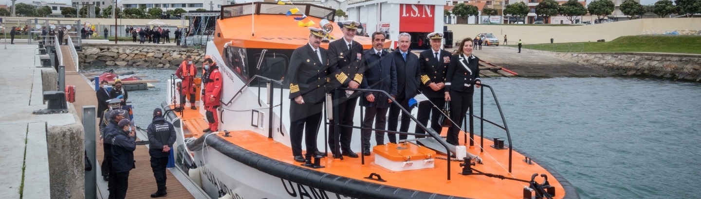 Almirante Gouveia e Melo entrega novo salva-vidas “Patrão Cego do Maio” à Póvoa de Varzim