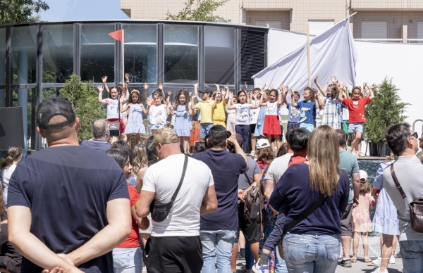 Feirinha da Nova envolve comunidade escolar poveira