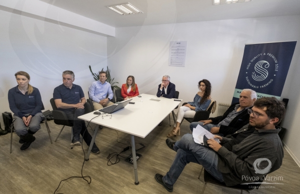 Presidente da Câmara conhece investimento em I&D e aquacultura sustentável na Estela