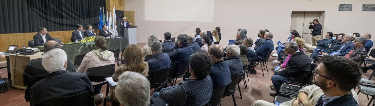 Presidente da Câmara Municipal à conversa com empresários na Estela