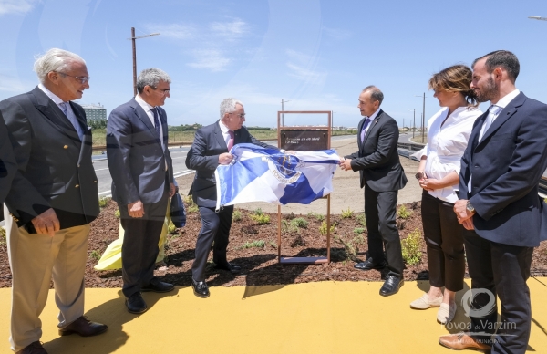 Presidente da Câmara inaugura prolongamento da Avenida 25 de abril