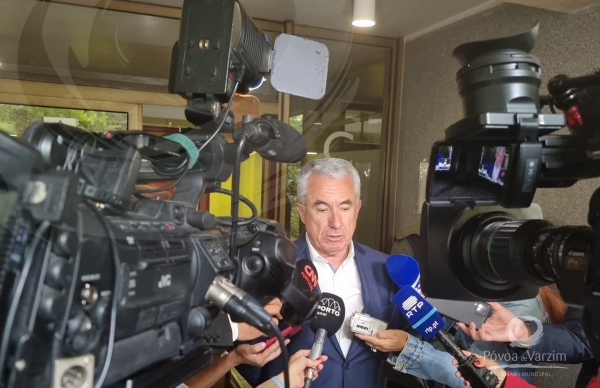 Presidente da Câmara em reunião com Ministras da Saúde e da Coesão Territorial