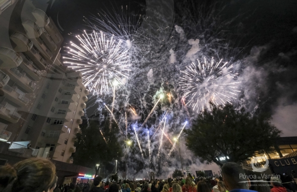 Espetáculo das Rusgas, seguido de fogo de artifício