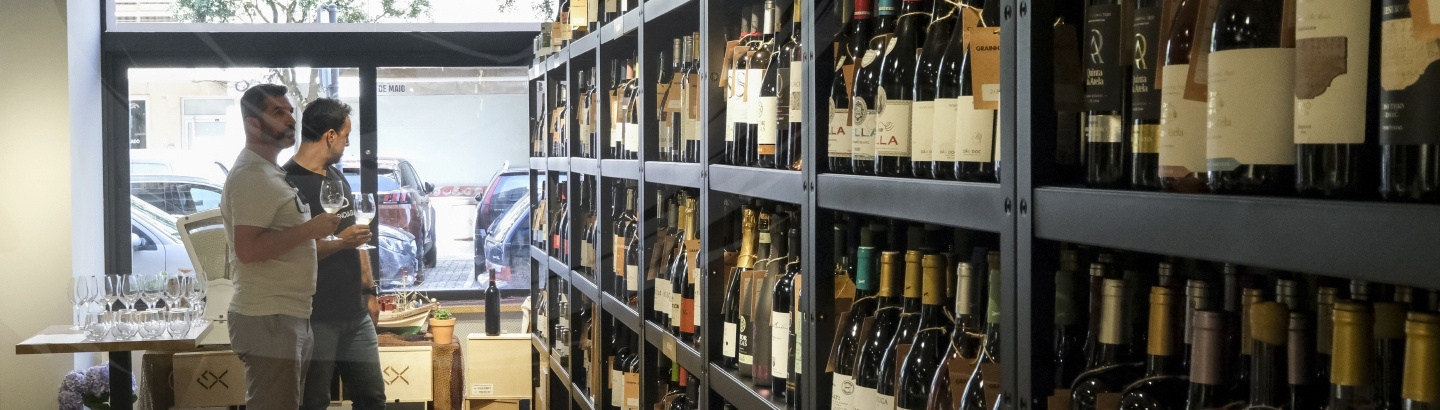 Nova garrafeira, mercearia e wine bar na Póvoa de Varzim