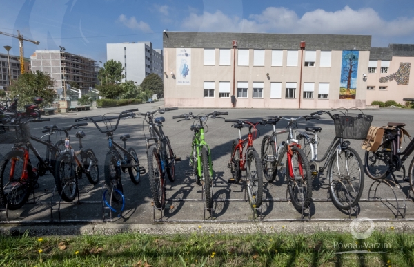 Dia Europeu sem Carros: alunos e professores poveiros foram para a escola de bicicleta