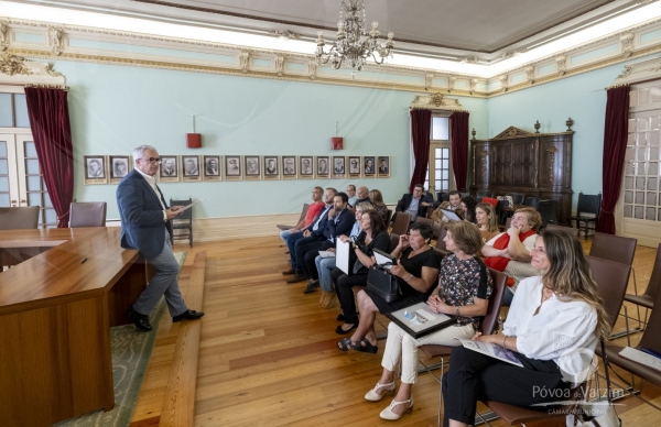 Presidente da Câmara reconhece dedicação de colaboradores do Município