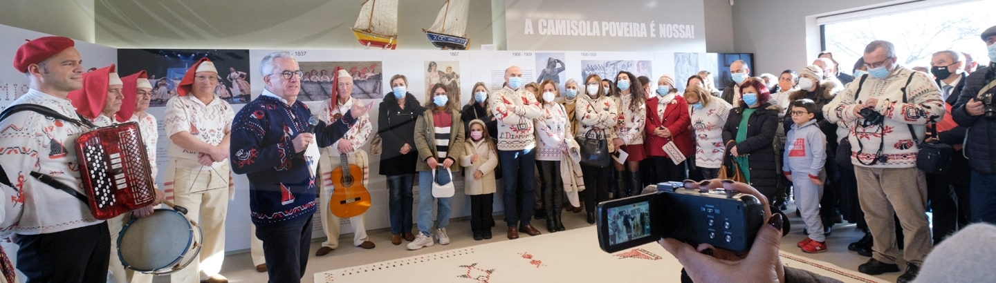 A 8 de dezembro, todos os poveiros saem à rua com a Camisola Poveira vestida!
